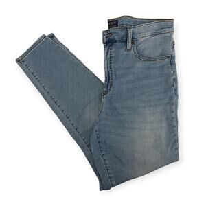 J Crew High Rise Skinny Jeans Size 31 Light Wash Denim